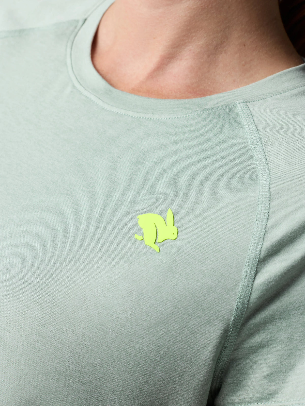 Women's rabbit EZ Tee Short Sleeve in Iceberg Green