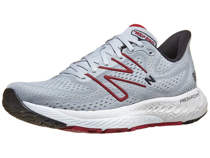 Men's New Balance 880 v13. Grey upper. White midsole. Lateral view.