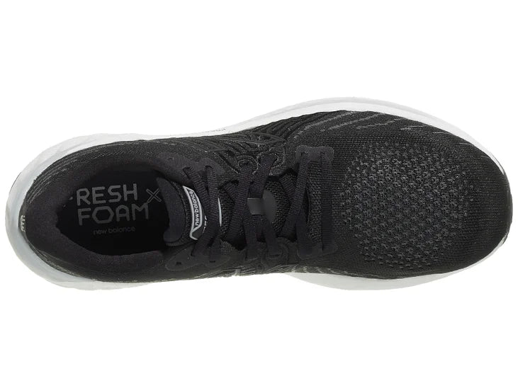 Men's New Balance Vongo V5. Black upper. White midsole. Top view.