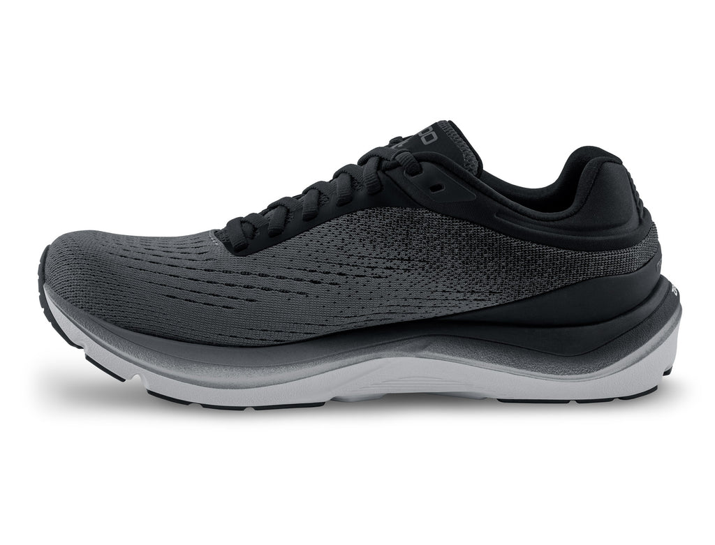 Men's Topo Magnifly 5. Grey upper. White midsole. Medial view.