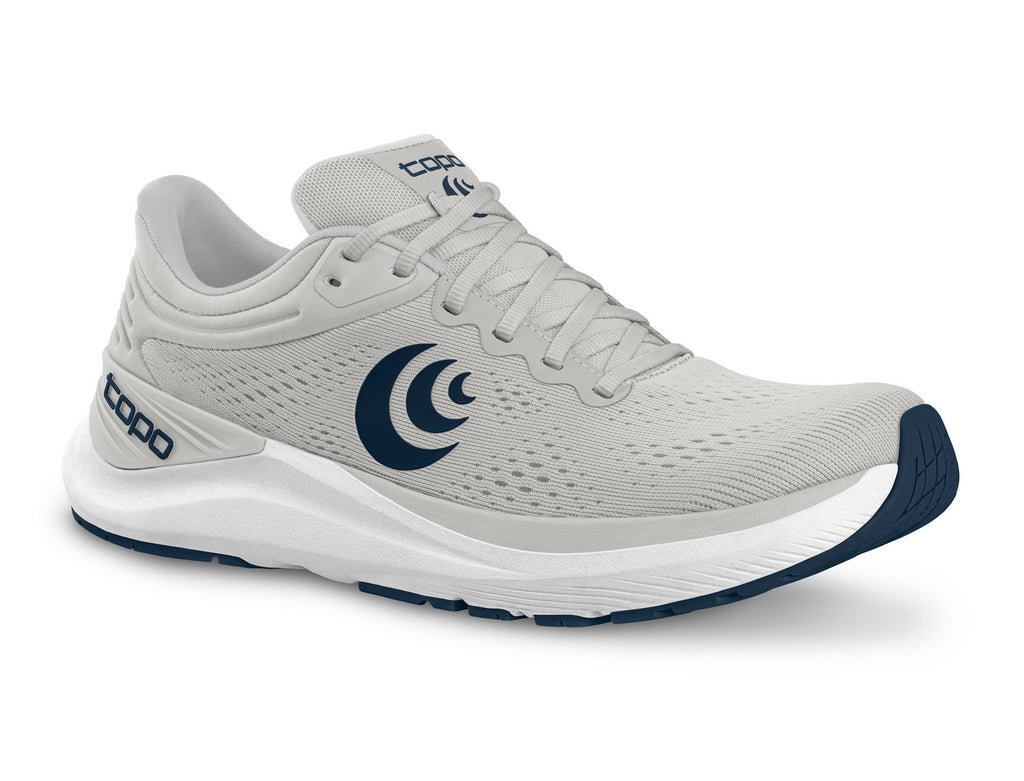 Men's Topo Ultrafly 4. Grey upper. White midsole. Lateral view.
