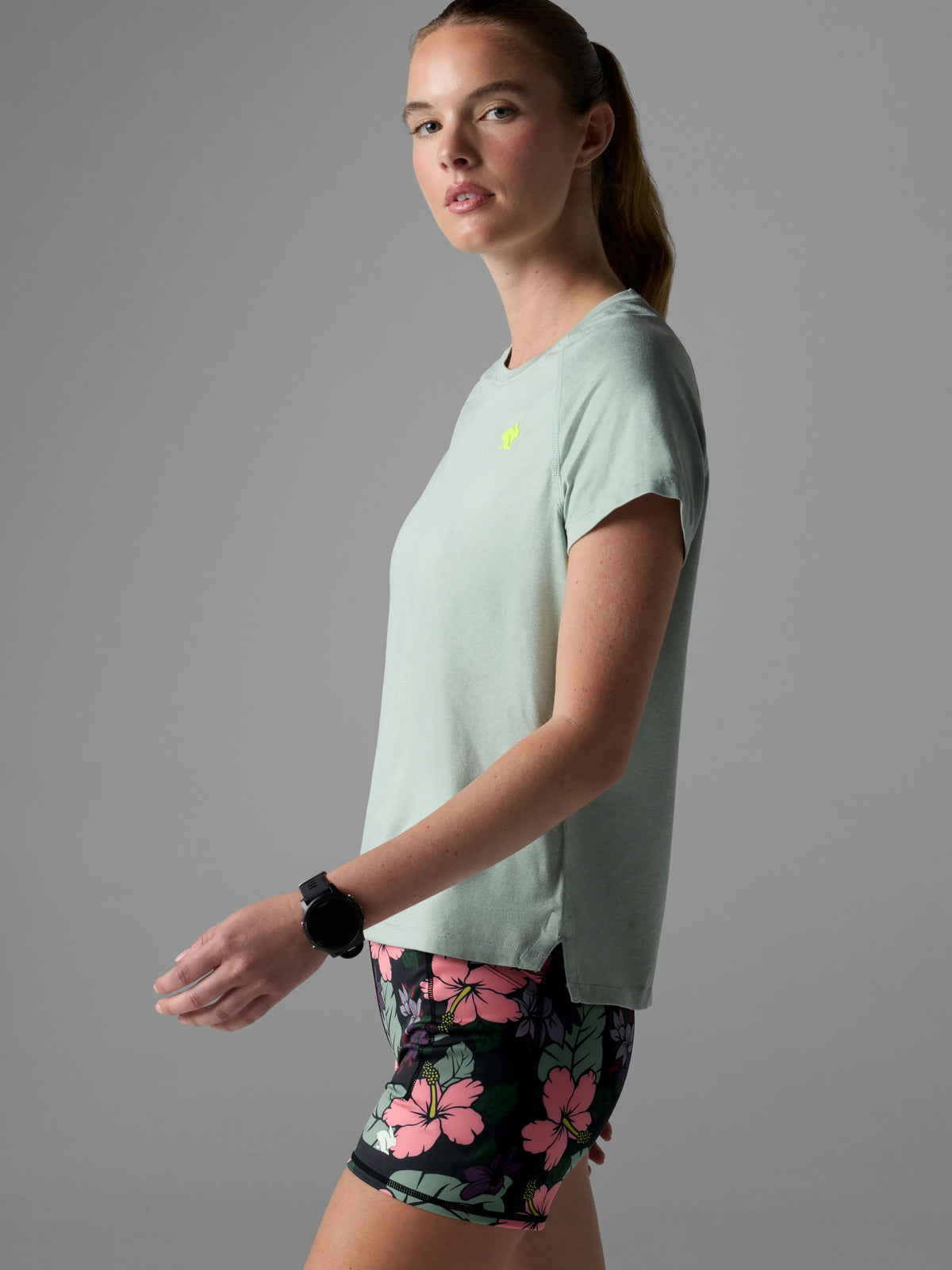 Women's rabbit EZ Tee Short Sleeve in Iceberg Green