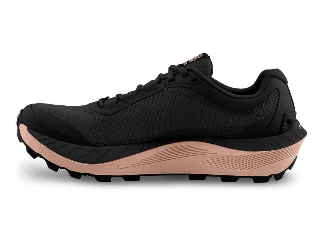 Women's Topo Athletic Mtn Racer 3. Black upper. Mauve midsole. Medial view.